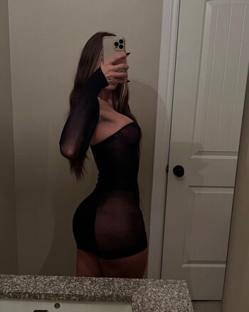 Full leaked Bella baby urfavbellabby page private onlyfans photo