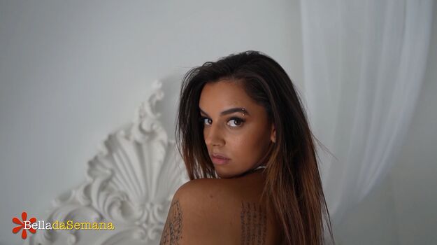 Full leaked Bella da semana page private onlyfans photo
