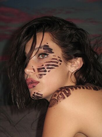 Full leaked Bella hadid private onlyfans photo