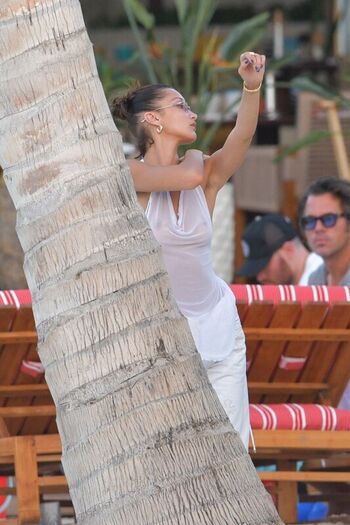 Bella Hadid