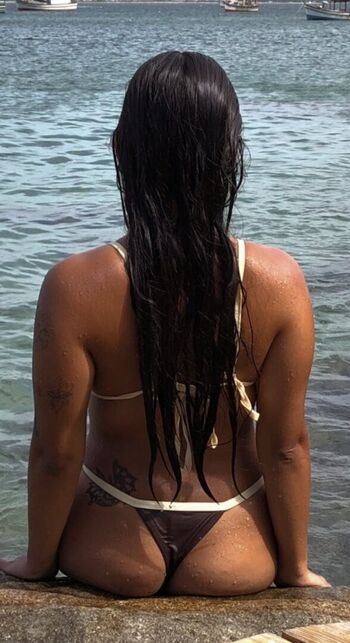 Full leaked Bella minina private onlyfans photo