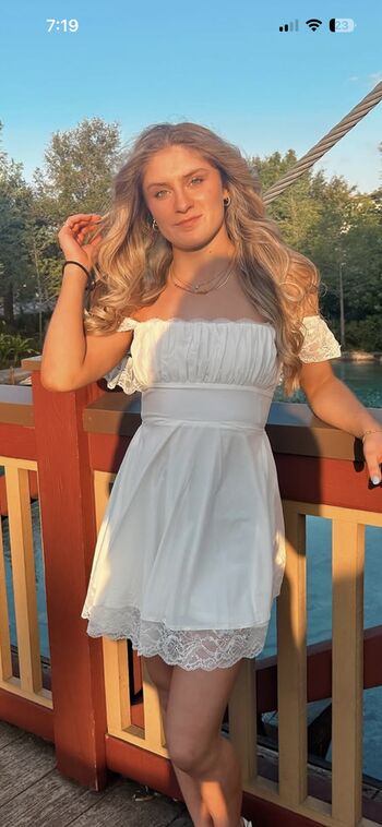 Full leaked Bella norris private onlyfans photo