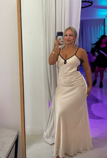 Full leaked Bella thiccc private onlyfans photo