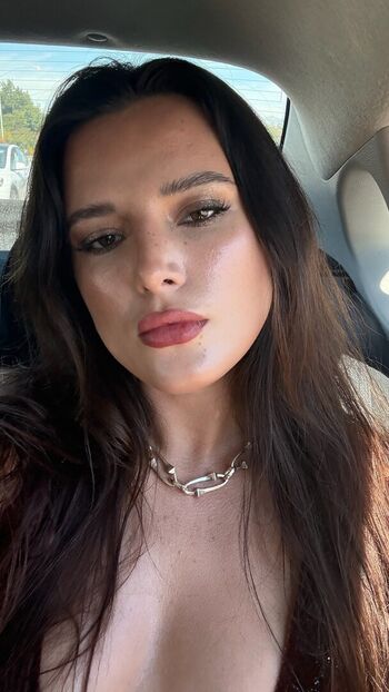 Full leaked Bella thorne  page private onlyfans photo