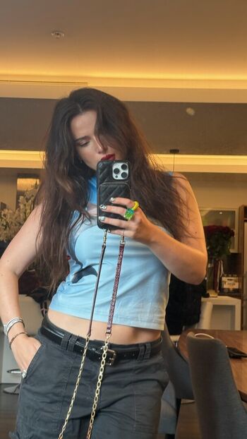 Full leaked Bella thorne  page private onlyfans photo