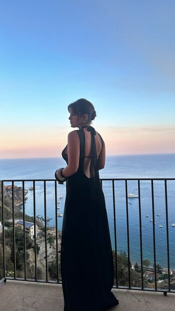 Bella Thorne
