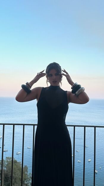 Bella Thorne