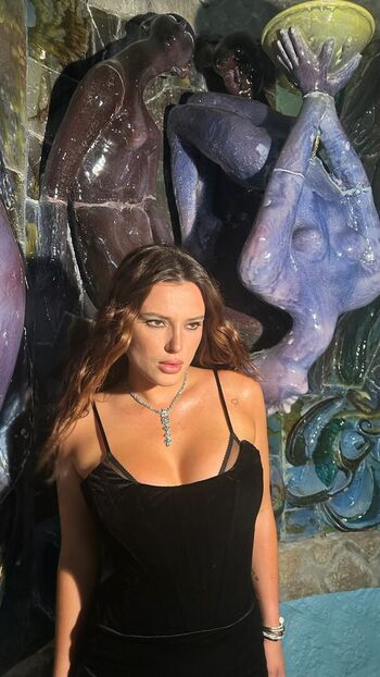 Bella Thorne