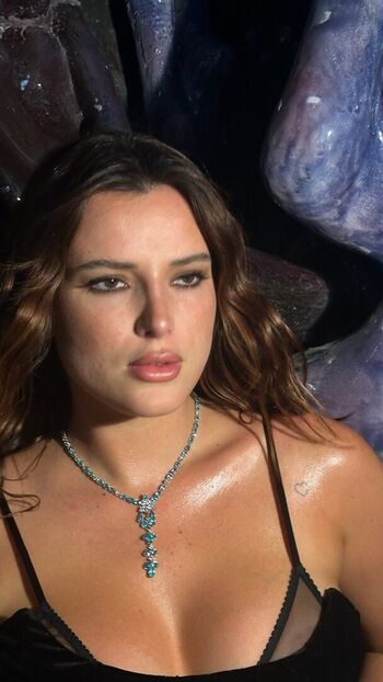 Full leaked Bella thorne page private onlyfans photo
