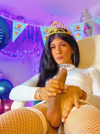 Full leaked Bellarosse private onlyfans photo