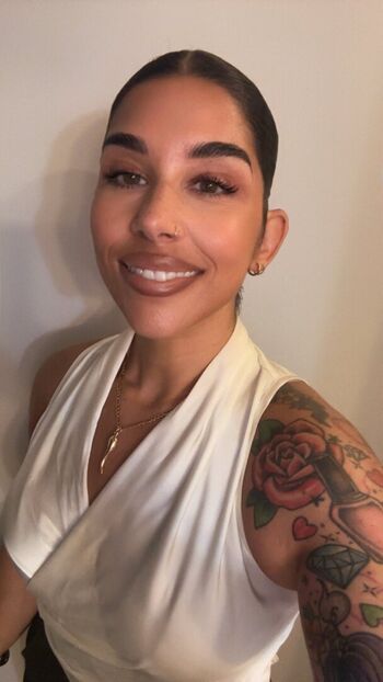 Full leaked Bellabarbellz private onlyfans photo
