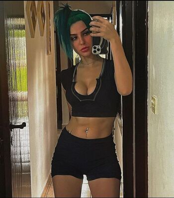 Full leaked Bellekaffer private onlyfans photo