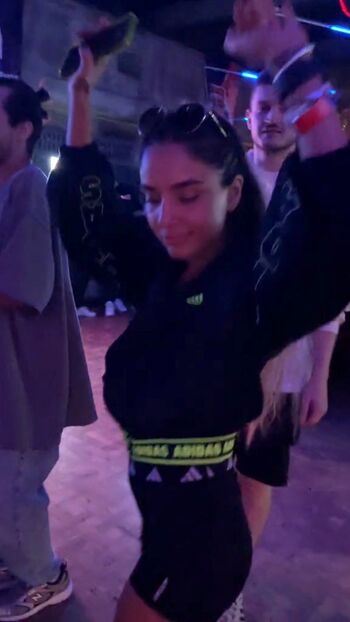 Full leaked Benvivien private onlyfans photo