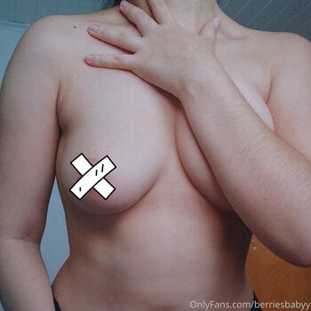 Full leaked Berriesbabyy page private onlyfans photo
