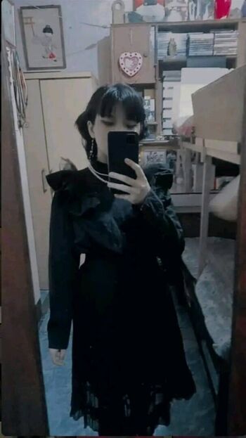 Full leaked Berry mine page private onlyfans photo