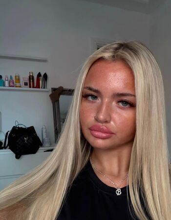 Full leaked Beth gould private onlyfans photo