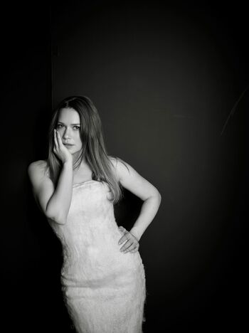 Bethany Joy Lenz