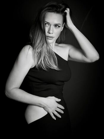 Bethany Joy Lenz
