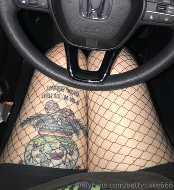 Full leaked Betty cake page private onlyfans photo
