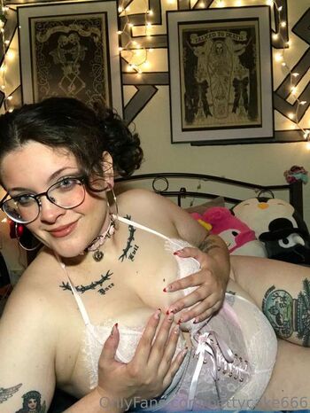 Full leaked Betty cake private onlyfans photo