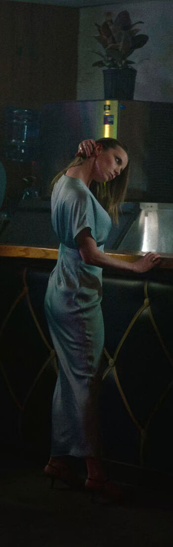 Betty Gilpin