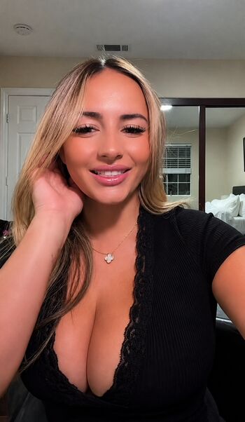 Full leaked Bettycaridad private onlyfans photo