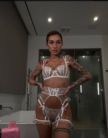 Full leaked Bhad bhabie  page private onlyfans photo