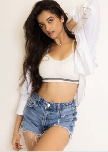 Full leaked Bhagyashri private onlyfans photo