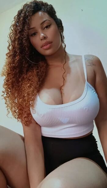 Full leaked Bia lirax private onlyfans photo