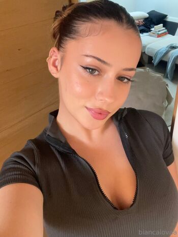BIANCALOVA69