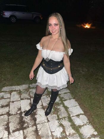 Full leaked Big bty christiiii private onlyfans photo