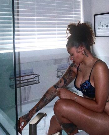 Full leaked Big cash cass private onlyfans photo