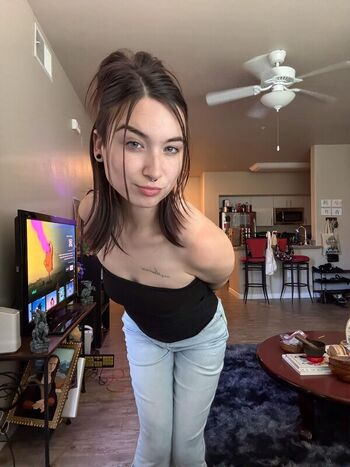 Full leaked Big labia girls page private onlyfans photo