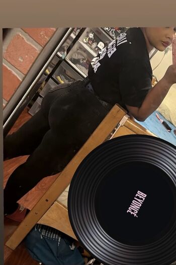 Full leaked Big mama private onlyfans photo