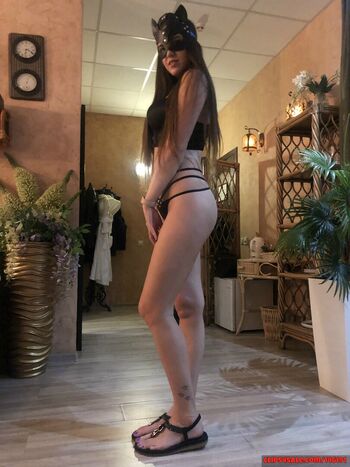 Full leaked Bigfeetgirls page private onlyfans photo