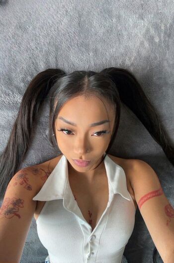 Full leaked Biigbambi private onlyfans photo