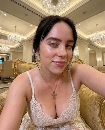 Full leaked Billie eilish page private onlyfans photo