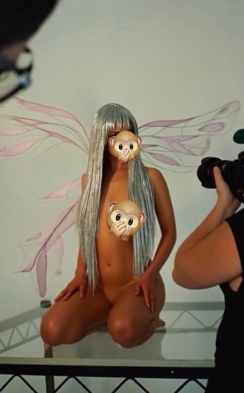 Full leaked Billie eilish  page private onlyfans photo