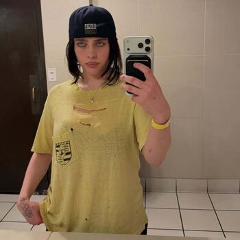 Full leaked Billie eilish page private onlyfans photo