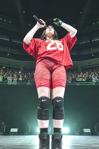 Full leaked Billie eilish  page private onlyfans photo