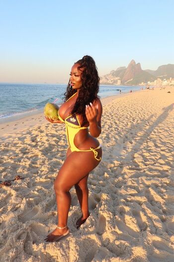 Full leaked Bim bonique private onlyfans photo