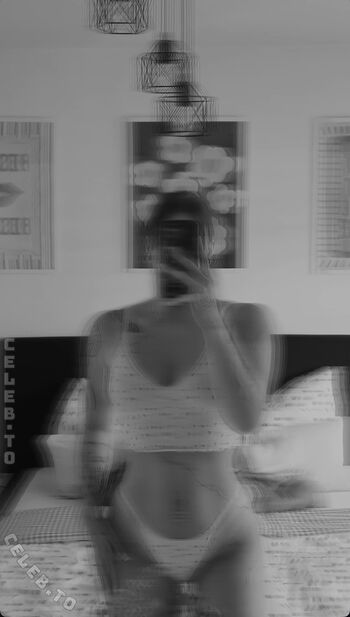 Full leaked Bimbalabambi private onlyfans photo