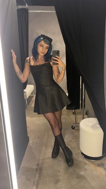 Full leaked Emmyjoee/ private onlyfans photo