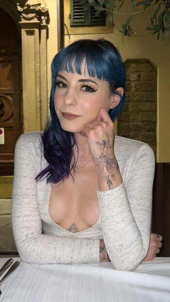 Full leaked Karlathehotwife/ private onlyfans photo