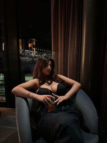 Full leaked Bitasmeri private onlyfans photo
