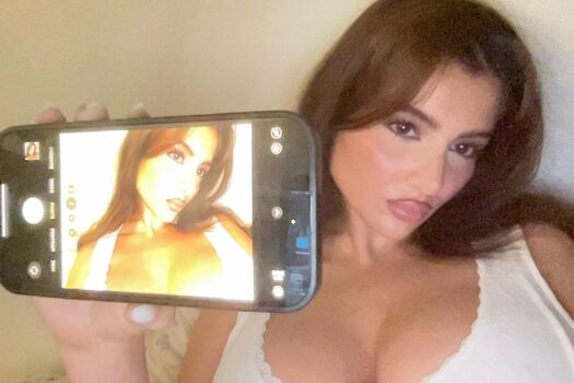 Full leaked Bitasmeri private onlyfans photo
