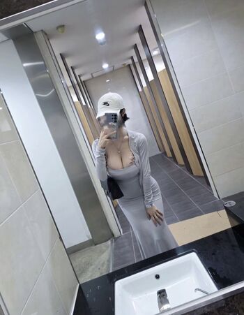 Full leaked Ivytt/ private onlyfans photo