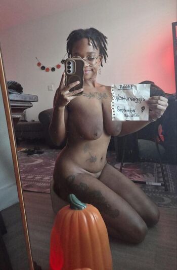 Full leaked Black naked hippie private onlyfans photo