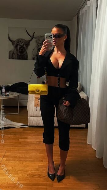 Full leaked Bleneraademi private onlyfans photo
