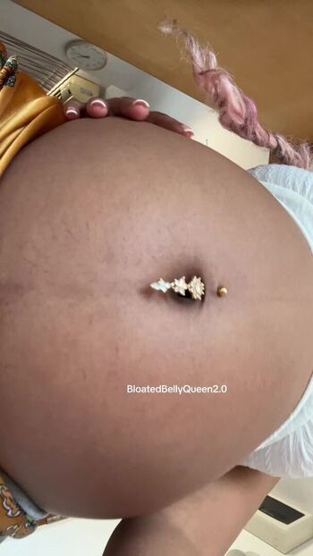 Full leaked Bloatedbellyqueen private onlyfans photo